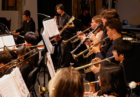 jocelyn_band_7