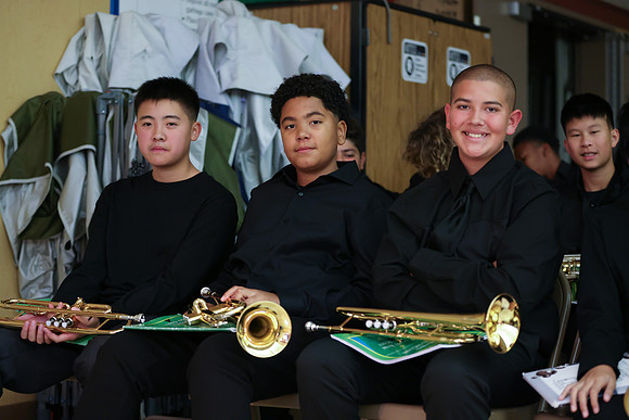 band_mannychavez_1