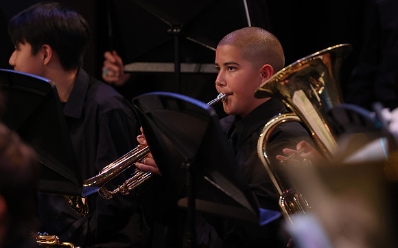 band_mannychavez_20