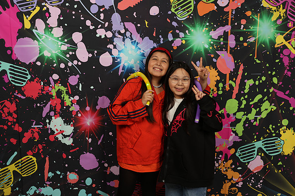 neonnight_manny_18