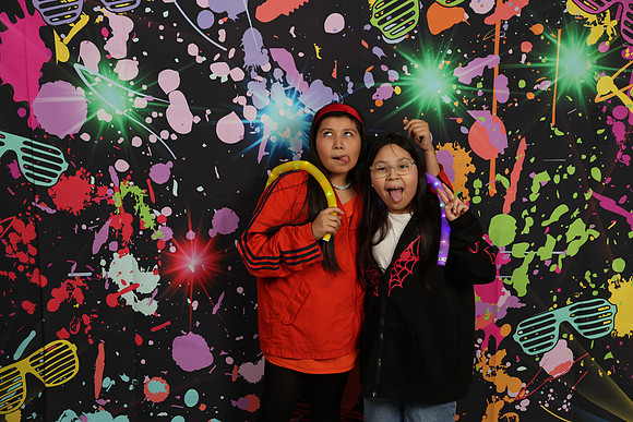 neonnight_manny_19